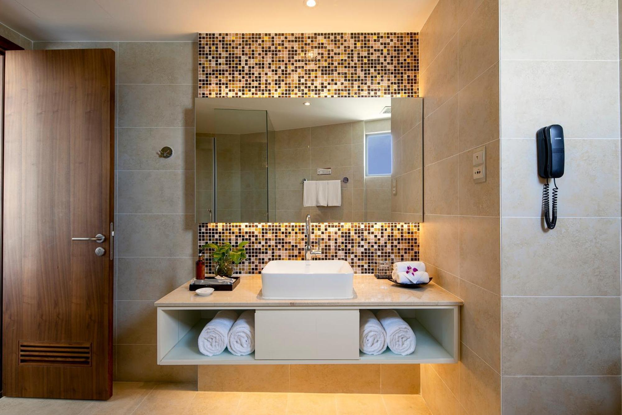 Khách sạn Vanda 4*