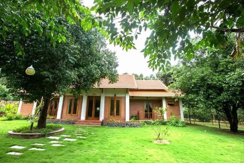 Khách sạn Vanda